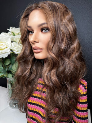 24” ALLURE WAVY PREMIUM EUROPEAN WIG #2116